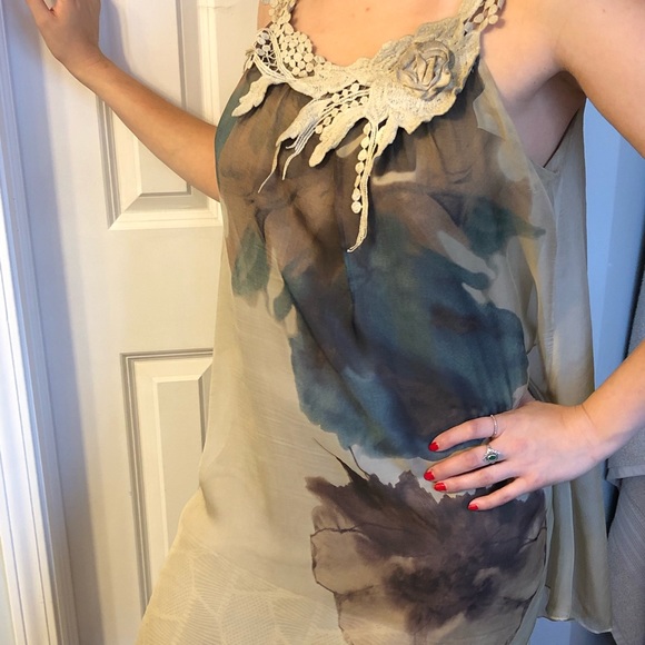 Silky dress - Picture 2 of 6